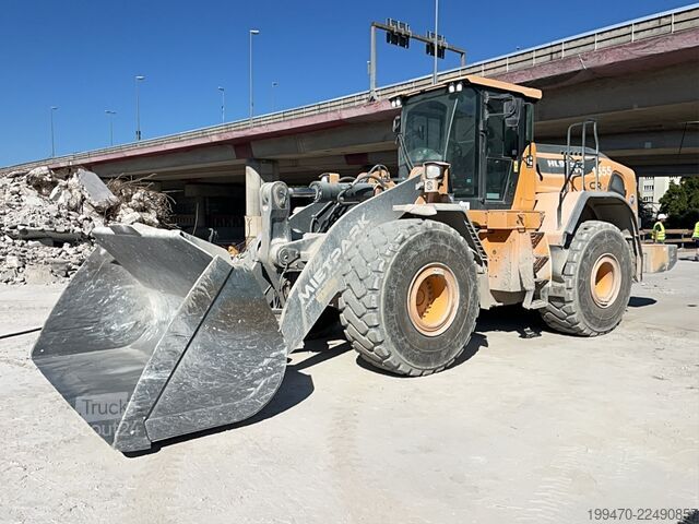 رافعة التحميل Hyundai HL975ACVT
