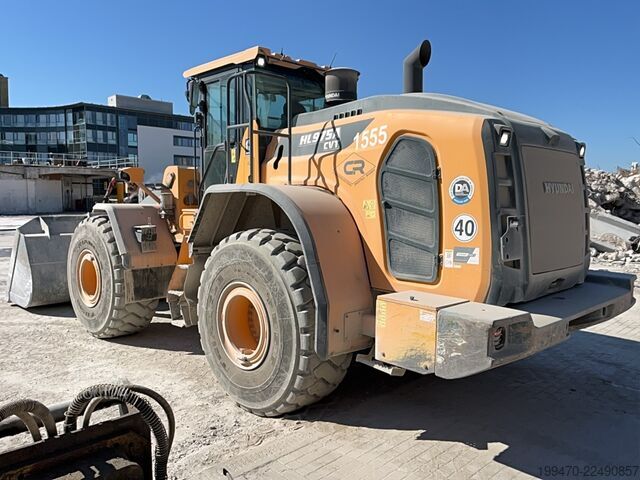 رافعة التحميل Hyundai HL975ACVT