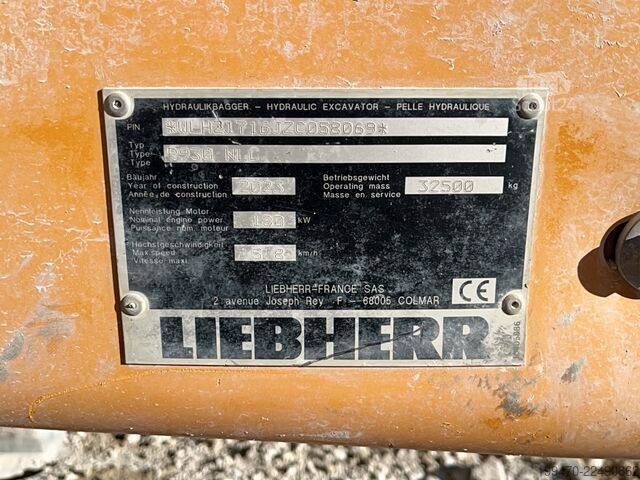 ķēžu ekskavators Liebherr R 930 NLC