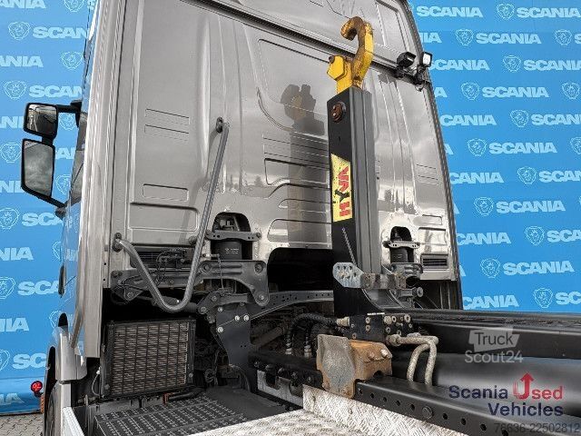 Billenőplatós teherautó Scania R 450 B6x2*4NA RETARDER PARK AIRCO HOOKLIFT 26T