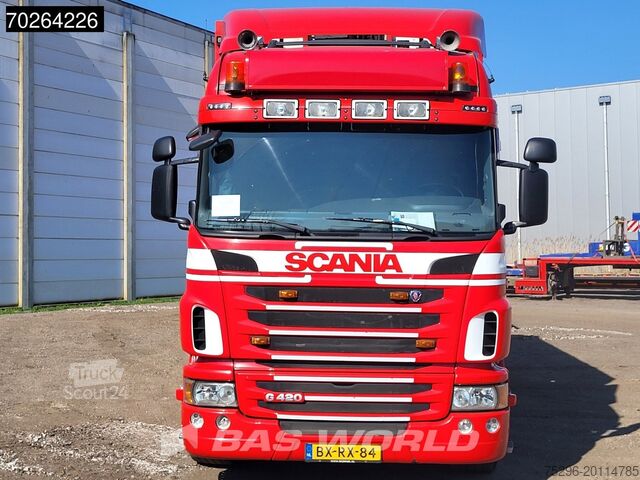 Box body Scania G420 6X2 Van Dijk Cattle transport Liftable flo...
