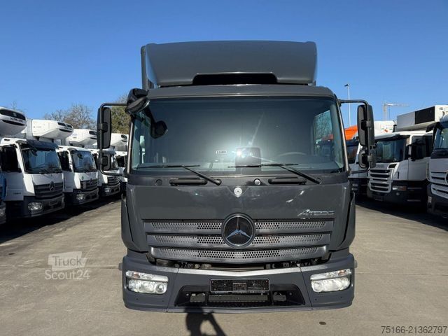 Vrachtwagen met bakwagen MERCEDES-BENZ ATEGO 818 L Koffer 7m LBW 1 TO.*SEITENTÜR