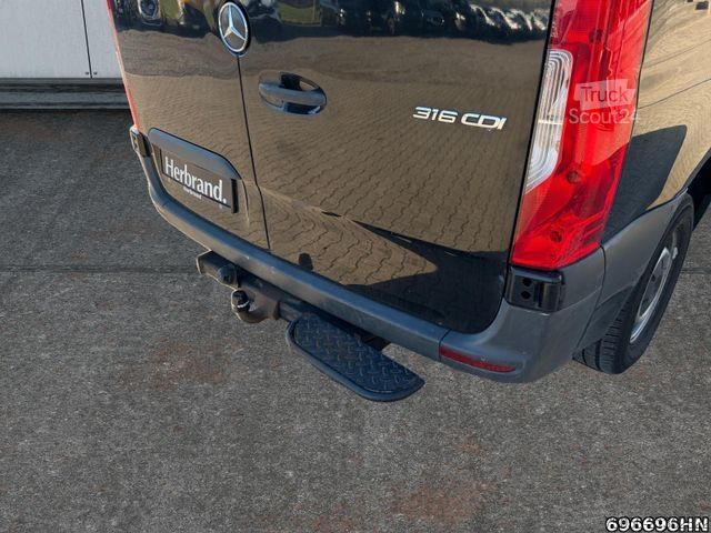 Furgoneta MERCEDES-BENZ Sprinter 316 CDI *L1H1*Klima*Navi*Kamera*AHK2,8t
