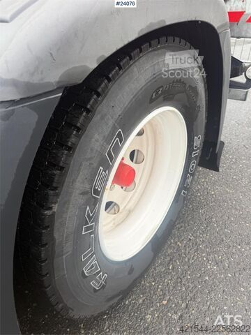 Standard-SZM Scania R560 6x4 Tractor Unit. Truck Mounted Attenuator NO