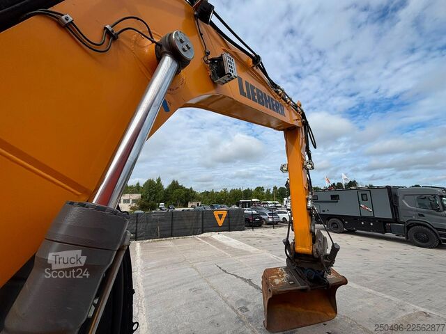 Koparka gąsienicowa Liebherr R 920 Compact TILTROTATOR / CENTRAL LUBRICATION...