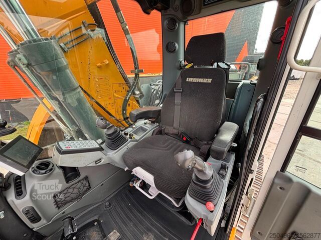 Excavator pe șenile Liebherr R 920 Compact TILTROTATOR / CENTRAL LUBRICATION...