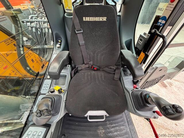 Excavator pe șenile Liebherr R 920 Compact TILTROTATOR / CENTRAL LUBRICATION...