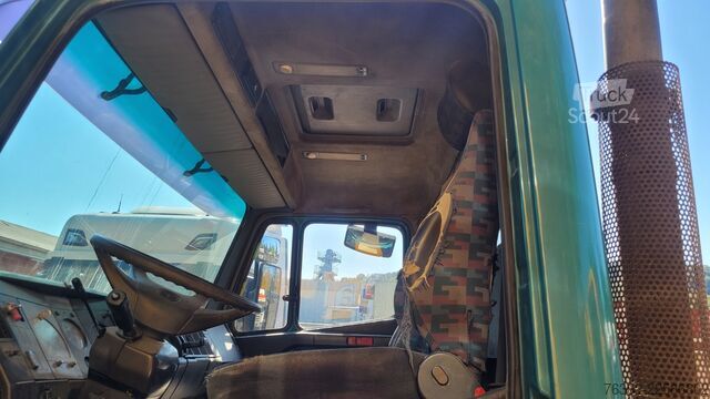 Hookloader Mercedes-Benz 1824 4x2 Meiller RK 13.055 blatt german