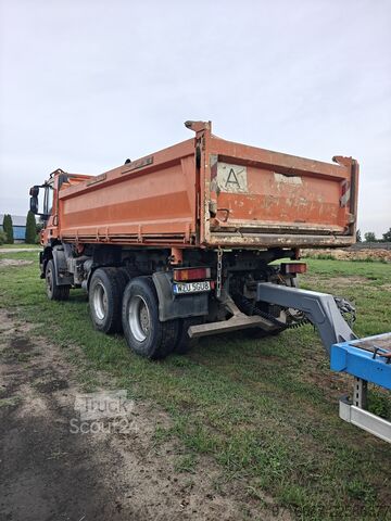 Pašizgāzējs kravas automašīna Iveco Trakker