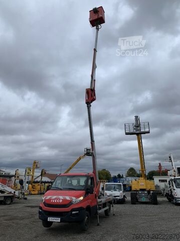 Zabojniški kombi Iveco Daily Multitel MX170 - 17m - 200 kg
