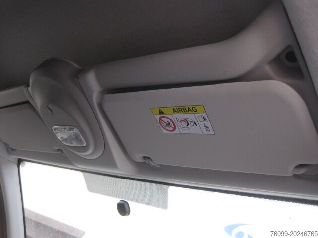 Furgoneta de reparto personalizada Peugeot Partner 1.6 HDI Cateringausbau 3-Sitzer