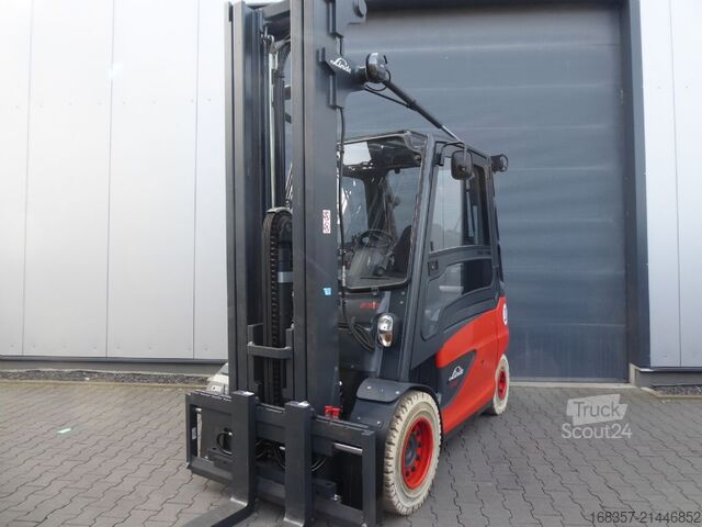 Viljuškar sa prednjim utovarivačem Linde E50HL-01/600