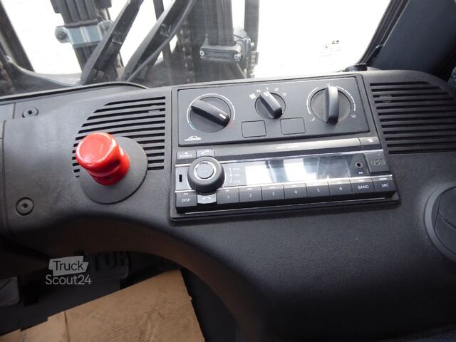 Viljuškar sa prednjim utovarivačem Linde E20PHL-02