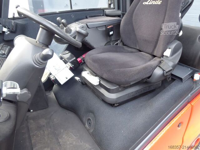 Viljuškar sa prednjim utovarivačem Linde H20D-02