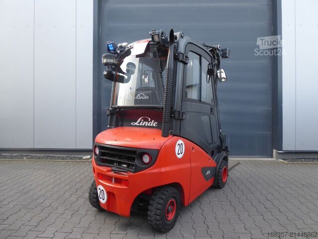 Viljuškar sa prednjim utovarivačem Linde H20D-02