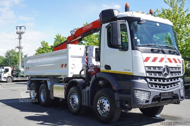 Billenő daruval Mercedes-Benz Arocs 3236 8×4/ 90 tho. km / Fassi F155A