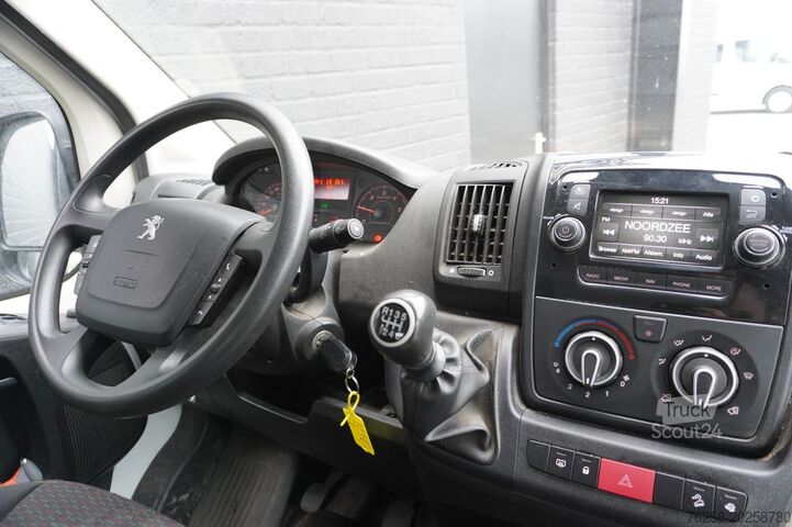 Furgonetă platformă cu cabină dublă Peugeot Boxer 2.2 BlueHDi L3 Dubbele Cabine EURO 6 - Ai...