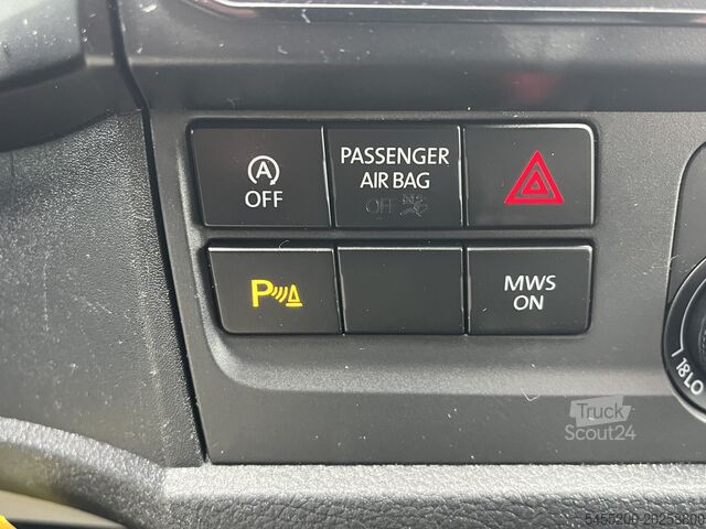 Matkustajabussi Volkswagen Transporter Kombi 2.0 TDI DSG Automaat L1H1 Air...