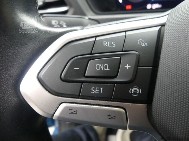 Minibussi Volkswagen Caddy Maxi 2.0 TDI Move 7-SITZER/PANO/LED/KAM