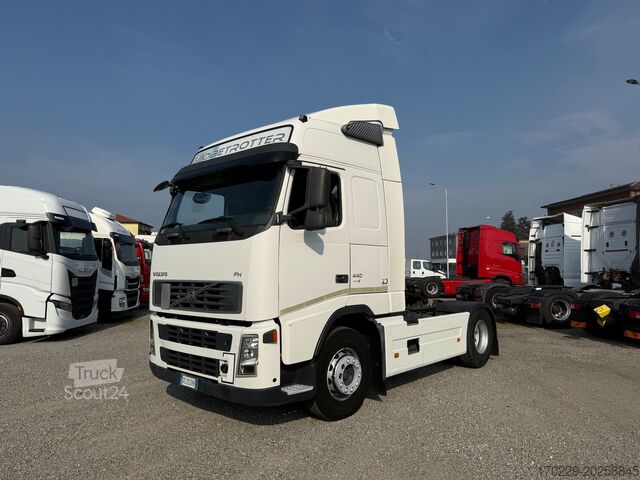 Standard-Sattelzugmaschine Volvo FH 440