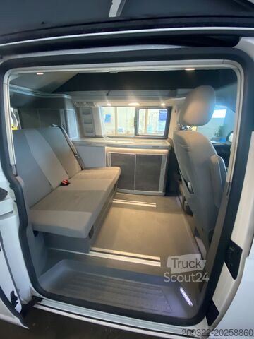 Asuntovaunu Volkswagen California Camper 4 Posti | Cucinotto + Letto Tetto