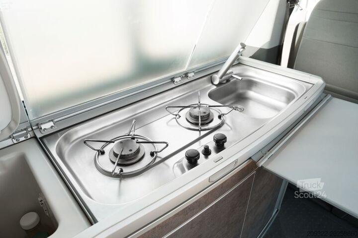 Asuntovaunu Volkswagen California Camper 4 Posti | Cucinotto + Letto Tetto