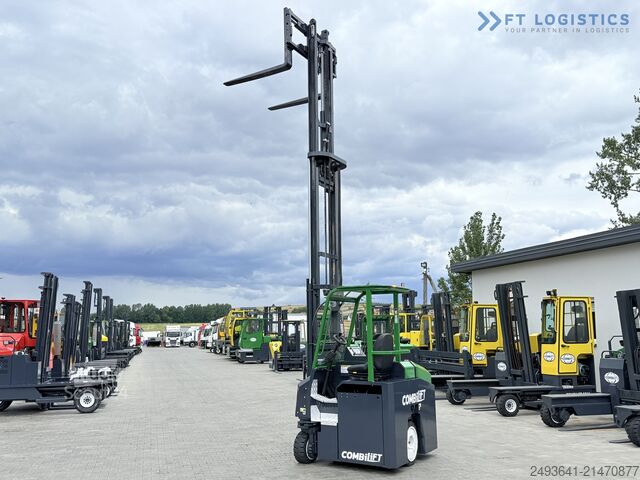 Vierwegvorkheftruck COMBILIFT CBE2500 TRIPLEX 5500 FORK POSITIONER