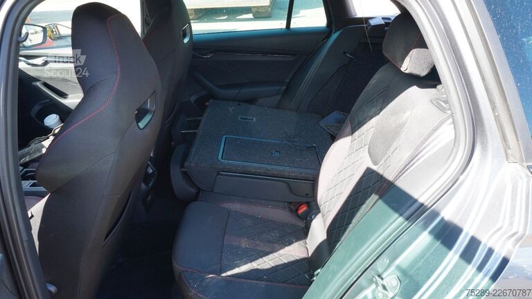 Minibus SKODA Octavia Combi RS Unfall Motor Ok Airbags Ok