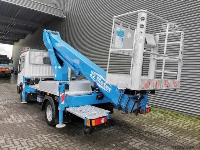 Zdvíhacia plošina Nissan Cabstar TB 220.2 22 Meter Nissan Cabstar 35.12 ...