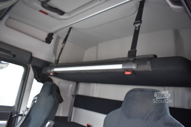 Caminhão frigorífico MAN TGM 15.290 4x2 6-Sitze AHK LBW