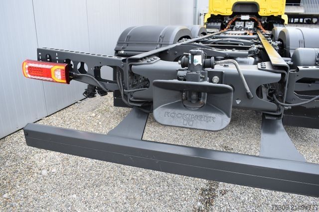 Chassi de caminhão MERCEDES-BENZ eActros 300 L 6x2 AHK