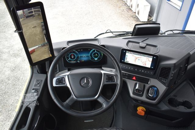 Chassi de caminhão MERCEDES-BENZ eActros 300 L 6x2 AHK