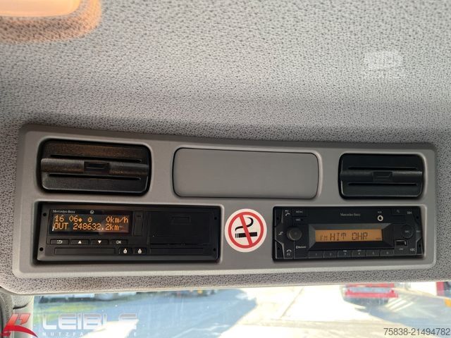 Camião de caixa fechada MERCEDES-BENZ Atego 1018*Koffer*Rolltor*Rolltor seitlich*Klima