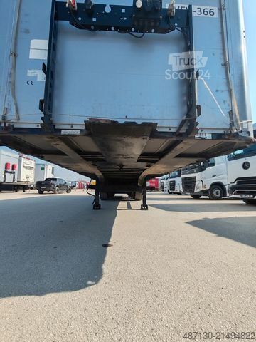 Atvira puspriekabė su tentu KÖGEL S24-1 mega