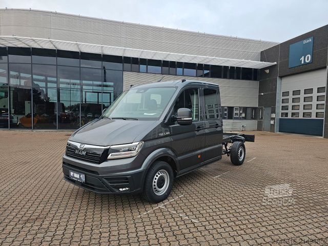 Šasija kombija MAN TGE 3.180 A8 Dob. Kabine