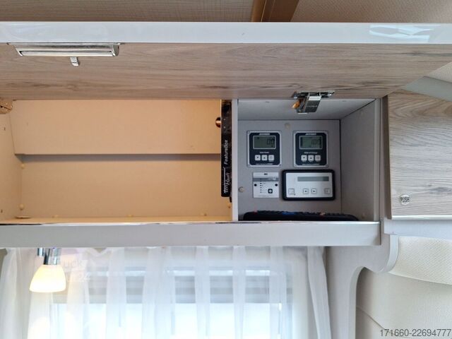 Autocaravana semi-integrada HYMER/ERIBA Exsis-t 474