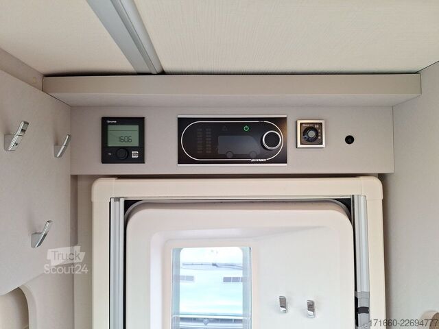 Autocaravana semi-integrada HYMER/ERIBA Exsis-t 474
