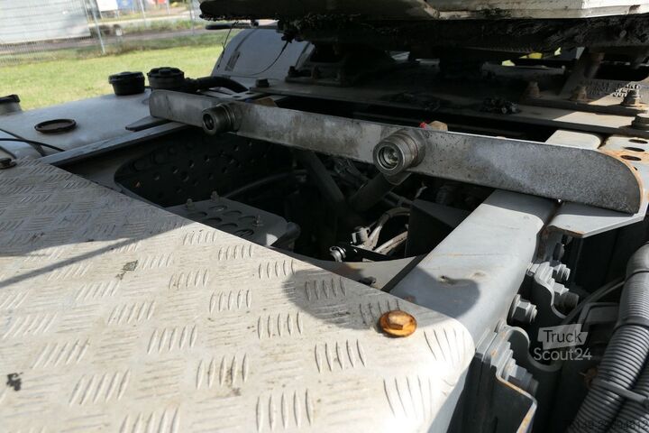 Standardní tahač MERCEDES-BENZ 1845 Arocs 4x2, Retarder, 2-Kreis-Hydr., Klima