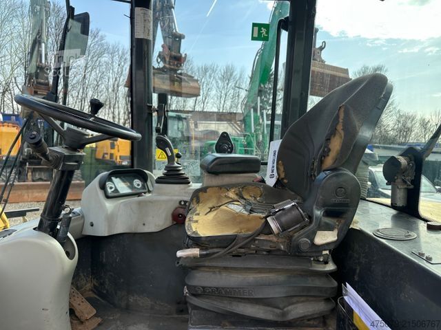 Radlader NEW HOLLAND W 80 B / Gabel + Schaufel