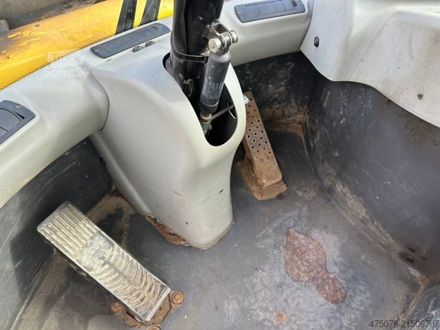 Radlader NEW HOLLAND W 80 B / Gabel + Schaufel