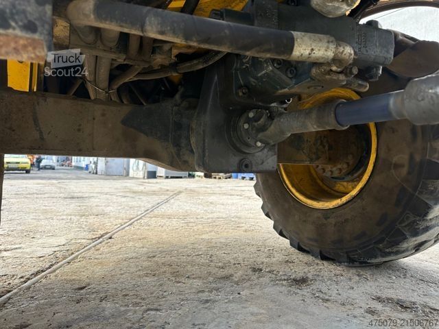 Radlader NEW HOLLAND W 80 B / Gabel + Schaufel