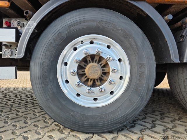 Walking floor semitrailer KRAKER CF-Z / Liftachse / Alu-Felgen