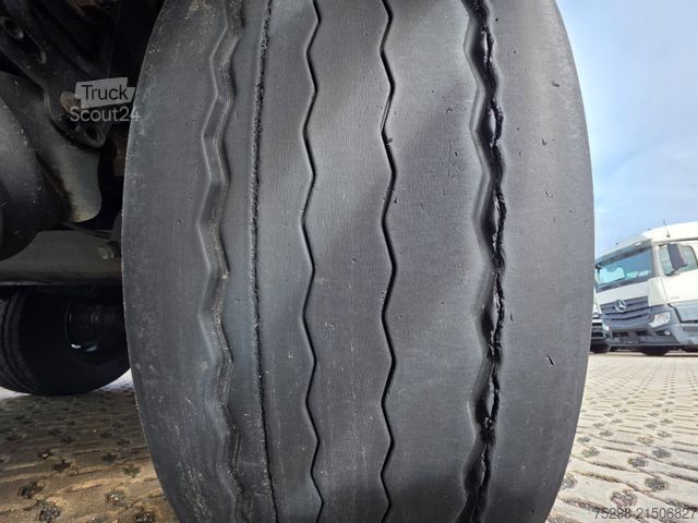 Open semitrailer with tarp SCHWARZMÜLLER S1 / Liftachse / 5.750 kg Leergewicht