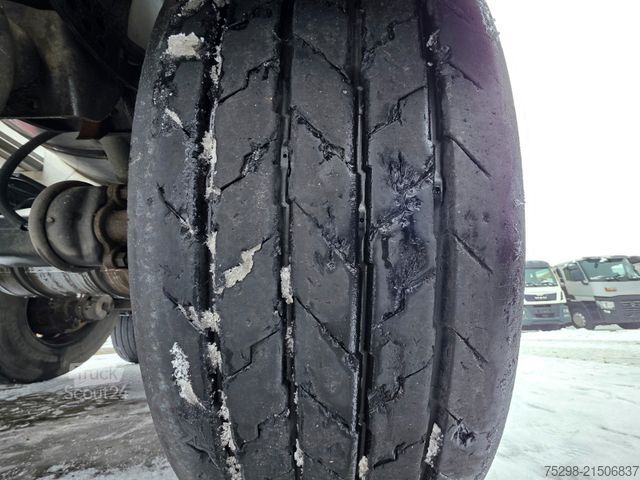 Cisterna polpriklopnik KÄSSBOHRER STB / Liftachse / Alu-Felgen / ADR AT FL / 32.0