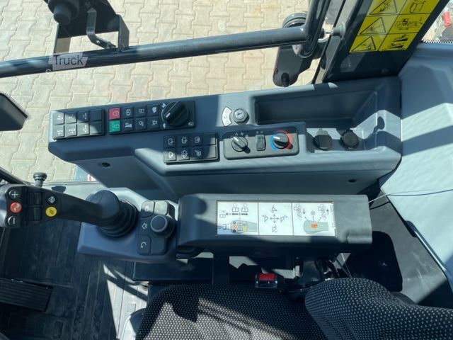 Wiellader BOBCAT L 85  Radlader  -  Breitreifen - Klima - Klapp