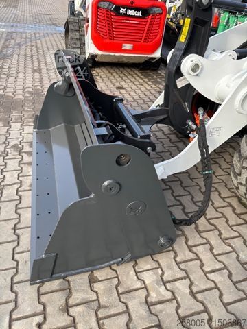 Wiellader BOBCAT L 85  Radlader  -  Breitreifen - Klima - Klapp