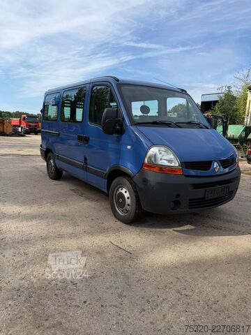 Minibus RENAULT Master 8 Sitze