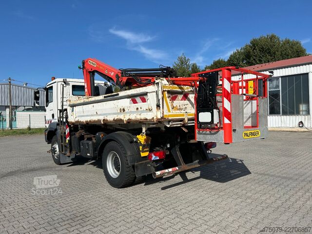 Camión volquete trilateral MAN TGM 18.340 4x4 BB / Palfinger PK 1300 / Korb