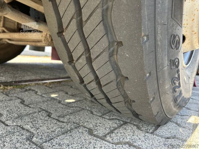 Măturătoare stradală MAN TGM 18.250 / Scarab Magnum