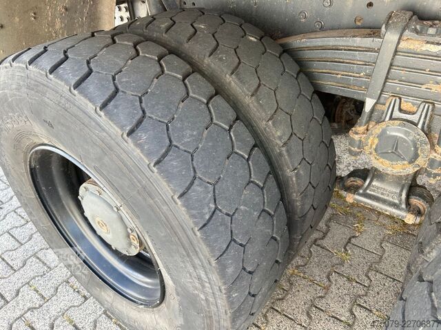 Camion ribaltabile trilaterale MERCEDES-BENZ Actros 4151 V8 8x4 / Bordmatik / Retarder